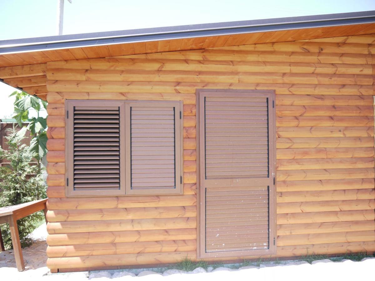 Windmill Shkodra Gesthouse Camping & Grill Exterior foto