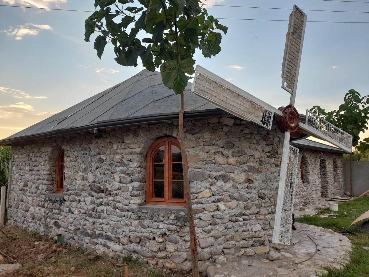 Windmill Shkodra Gesthouse Camping & Grill Exterior foto