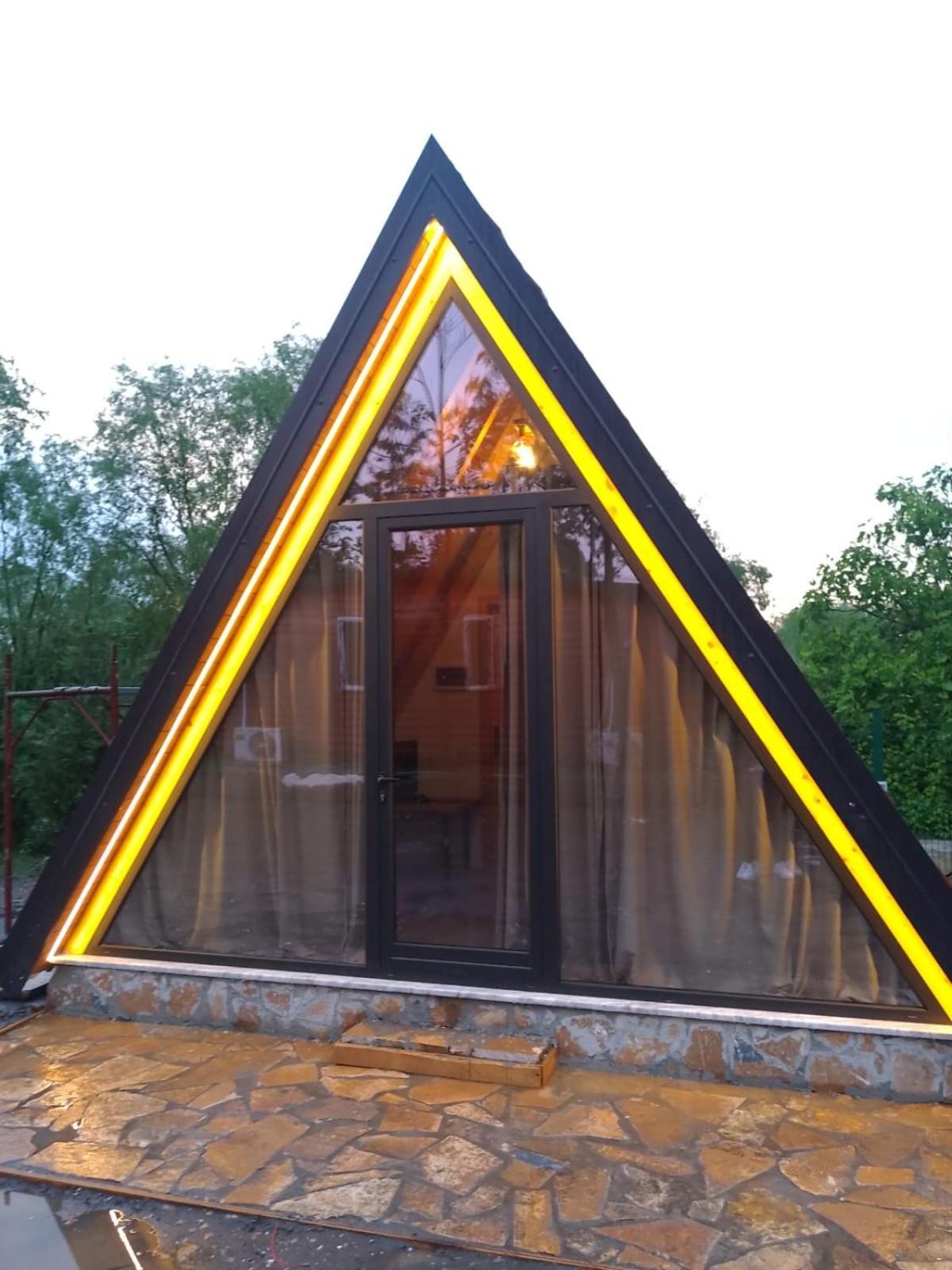 Windmill Shkodra Gesthouse Camping & Grill Exterior foto